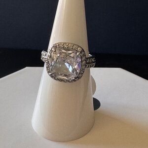 Bomb Party – OG - RG39606 Radiant Glow